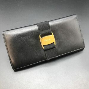 即決 Salvatore Ferragamo サルヴァトーレ フェラガモ 長財布