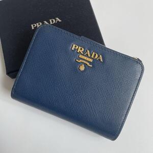 【美品】PRADA プラダ 二つ折り財布 コンパクトウォレット サフィアーノレザー ブルー 青 ゴールド金具 SAFFIANO METAL 1ML018