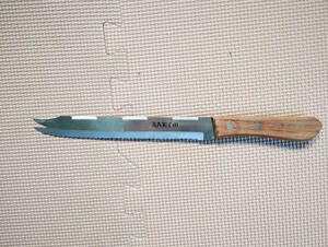 包丁　パン切り包丁　刃渡り18cm