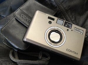 $綺麗【 CONTAX コンタックス T3 前期型 シルバー カールツァイス・ゾナーT*35mmF2.8レンズ搭載 高級コンパクトカメラ 】KH12701