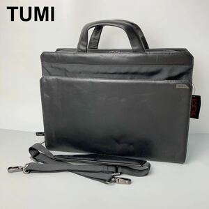 未使用 トゥミ TUMI 2wayビジネスバッグ ブリーフケース ショルダー メンズ A4書類収納可 レザー B82308-28