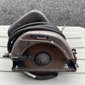 ★中古 動作確認OK 傷スレ塗装剥がれ多数あり makita マキタ 電動工具 モデルA5605A 6型マルノコ 切断機 9A 4700/min 100V 860W 50-60Hz★