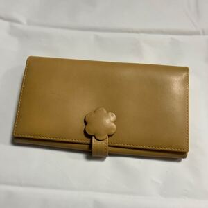 送料一律430円 新品未使用 保管品 イタリア製 FURLA フルラ 長財布 レザー ベージュ フラワーデザイン