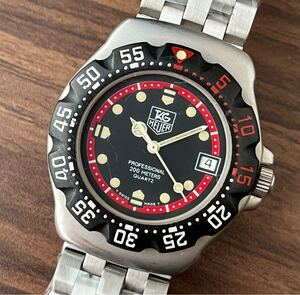 稼働品　タグホイヤー TAG HEUER Professional 200m フォーミュラ1 Formula 1 WA1214 黒/赤文字盤　腕時計　クォーツ　