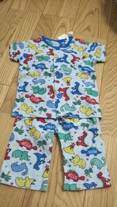 新品タグ付 (難あり) 恐竜のパジャマ