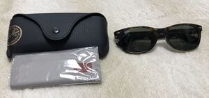 美品☆Ray Ban☆レイバン サングラス イタリア製　NEW WAYFARER ニューウェイファーラー RB2132-F 902L 55口18 140 3N べっ甲 ケース付き