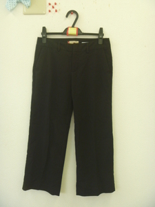 ●〔GAP capri〕黒/ストレッチパンツ　股下５７．５　サイズ１