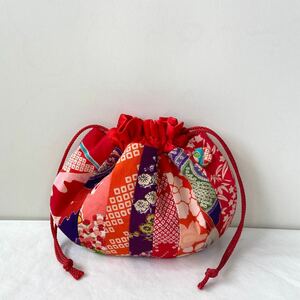 巾着*パッチワーク*ハンドメイド*着物リメイク*和雑貨*花ボタン*きんちゃく袋 