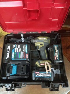 マキタ makita TD002G 充電式 インパクトドライバー40V充電池 2個付 動作品 中古