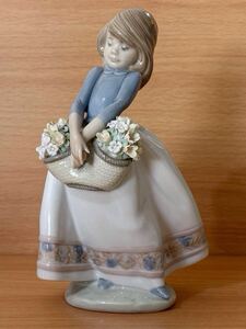 LLADRO リヤドロ 5月の花 フィギュリン 陶器人形 置物 少女