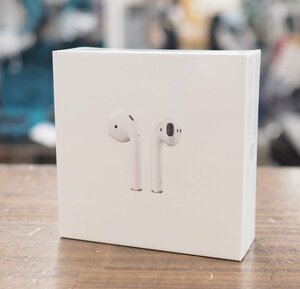 1円スタート!!送料無料・新品!! Apple/アップル AirPods with Charging Case 第2世代 MV7N2J/A ワイヤレスイヤホン Bluetooth エアポッズ