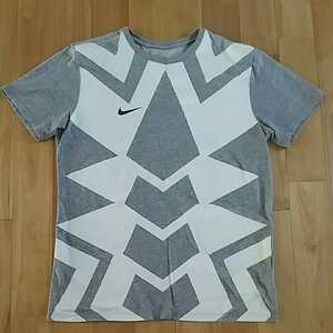 NIKE　ドライフィットTシャツ　L