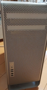 Mac Pro 2.8 8CX/2XG/320/2600XT（通電・起動音確認）