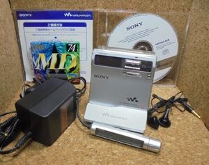 SONY　MZ-N1 MD　WALKMAN　／リモコン－イヤフォン－ACアダプタ－BCA-WM20U－付属