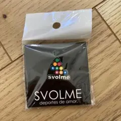 svolme ピンバッジ