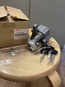 SUZUKI　アドレスV50/V125　CF46A　レッツ　CA4AA　ロックセット　メインキー　鍵4本付き　37101-35882　純正　　　　　　　　S:A1-B　2410