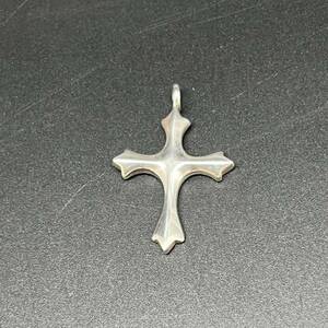 十字架　SILVER 925 チャーム　ペンダントヘッド　メンズ　レディース　Cross アクセサリー　17511B レタパプラス