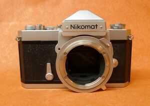 i451 Nikon Nikomat FTN フィルムカメラ 一眼レフカメラ ボディのみ サイズ：約 幅15×高さ9×奥行5.5cm /60