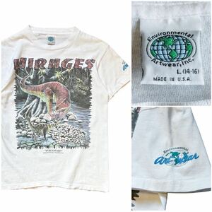 USA製 90’s Environmental Artwear ヴィンテージ Tシャツ 白 ホワイト Lサイズ 恐竜 ティラノサウルス 袖 プリント ミラージュ アメリカ