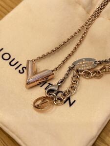 ◆【訳あり品】LOUIS VUITTON ルイヴィトン ネックレス エッセンシャルV M80137 ゴールドカラー 箱付き 保管品◆