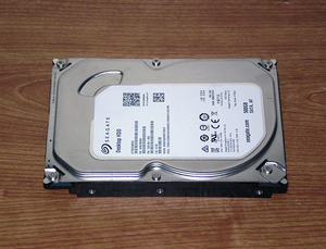 ★ 500GB ★ SEAGATE Desktop HDD 【 ST500DM002 】 新品同様品 ★6BX