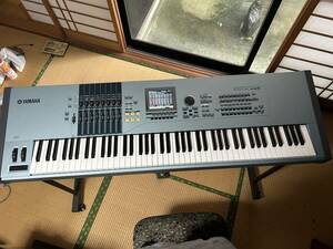 YAMAHA ヤマハ　MOTIF XS8 シンセサイザ　丈夫なピアノ台付き