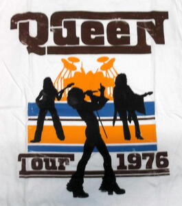 ★クイーン Tシャツ QUEEN 76 ツアー 白 - M 正規品 フレディ マーキュリー A DAY AT THE RACES 伝説のチャンピオン