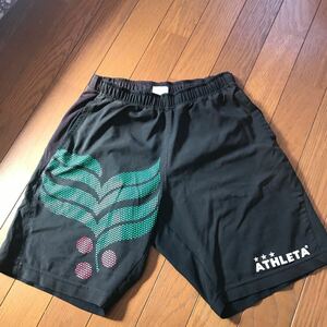 ATHLETA ハーフパンツ 中古　160