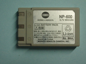 M004-11-4 KONICA MINOLTA 純正充電式バッテリー　NP-600