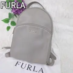 美品　FURLA　フリーダ グレージュ ミニリュック シボ革 紐調節可能