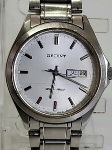 ●ORIENT オリエント UGOQ-CO CA メンズ 腕時計 デイデイト クォーツ QZ 白 文字盤 ジャンク