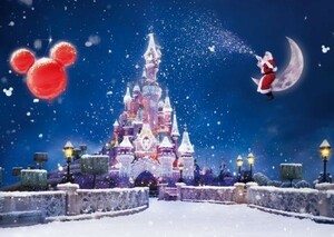 ディズニーワールド クリスマスのシンデレラ城とサンタクロース 雪景色 絵画風 壁紙ポスター A2版 594×420mm （はがせるシール式） 014A2