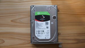 美品☆SEAGATE・シーゲート・IronWolf・アイアンウルフ製・SATA・ハードディスク8TB・ST8000VN004・未フォーマット(Mac OS)1