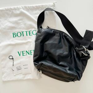 BOTTEGA VENETA ボッテガヴェネタ スリングショルダー バッグ ショルダーバッグ レザー ナイロン 黒