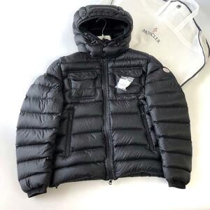 美品　大きいサイズ　モンクレール　MONCLER　VALENCE　バレンス　人気　ネイビー　ダウン　アウター　ジャケット　コミックラベル