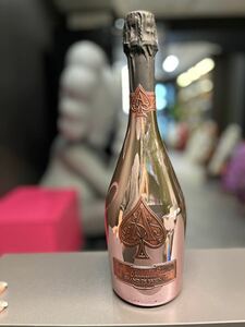 【未開栓】ARMAND DE BRIGNAC アルマン・ド・ブリニャック ブリュット ロゼ ピンク シャンパン 750ml 12.5% 箱無し