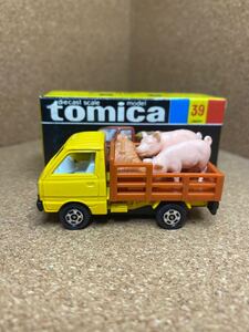 トミカ　ミニカー　tomica minicar 日本製　黒箱　スズキ　キャリイ　家畜運搬車　元箱　当時物　トミカ複数出品中　模型店在庫　同梱可　