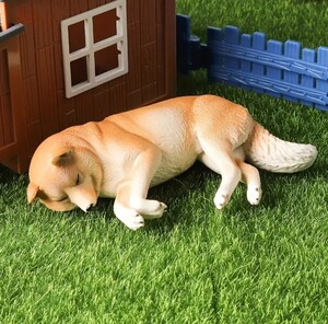 犬のフィギュア　柴犬A 　眠る柴犬　13cm　犬の雑貨　HANAKO