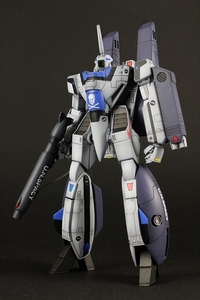 wave マクロス 1/100 VF-1S/A　スーパーバルキリー バトロイドマルチプッレクス（マクシミリアン・ジーナス機）完成品