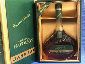 ◎未開栓 フランス製 ナポレオン JANNEAU ブランデー 700ml 40%◎箱付