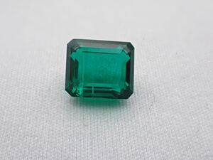 合成エメラルド 1.898ct ルース 合成石