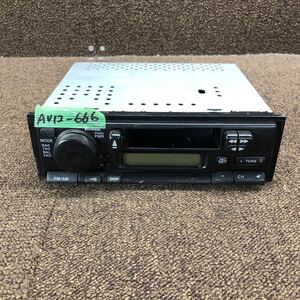 AV12-666 激安 カーステレオ SUZUKI 39101-76G31 869130134819 カセットデッキ FM/AM プレーヤー オーディオ 通電未確認 ジャンク