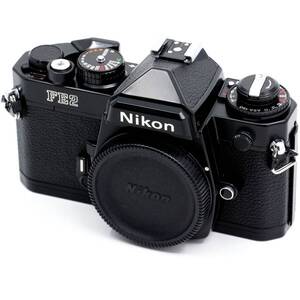 極美品 ニコン Nikon FE2 ブラック ボディ 黒 フィルム一眼レフカメラ