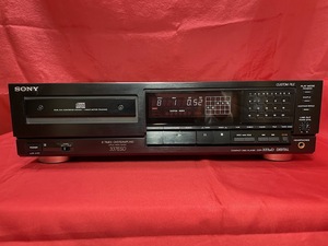 美品・銘機・トレイベルト交換オーバーホール整備清掃・完動品　フィリップス製DAC　TDA1541搭載　ソニー　CDP-337ESD　