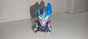 ウルトラマン　指人形　ブレーザー