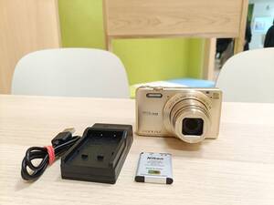 【動作確認済・極美品】 ニコン Nikon COOLPIX S7000 デジタルカメラ ゴールド バッテリー 充電器 付 