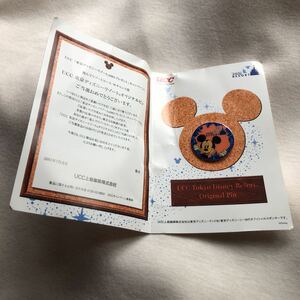 UCC 2001 ミッキーマウス micky mouse ピンバッジ ピン　バッチ バッヂ　ピンズ PINS 東京ディズニーリゾート　新品　非売品　オリジナル　