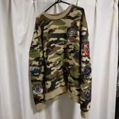 GUESS WAPPEN CAMO SWEAT