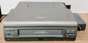 超希少 6.5型液晶画面付きＶＨＳビデオデッキ パナソニック ＮＶ−ＦＶ７ ＡＣアダプター、取説、リモコン付属