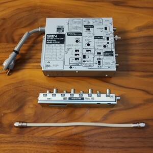 サン製　混合テレビブースター UHF地上デジタル BSCS 4K8K 衛星放送 増幅 アンプ 　オマケ付き　8分配器　同軸ケーブル